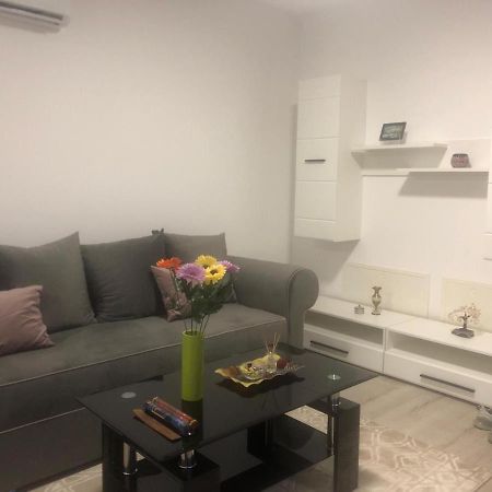 Apartament Cu 2 Camere Oradea Εξωτερικό φωτογραφία